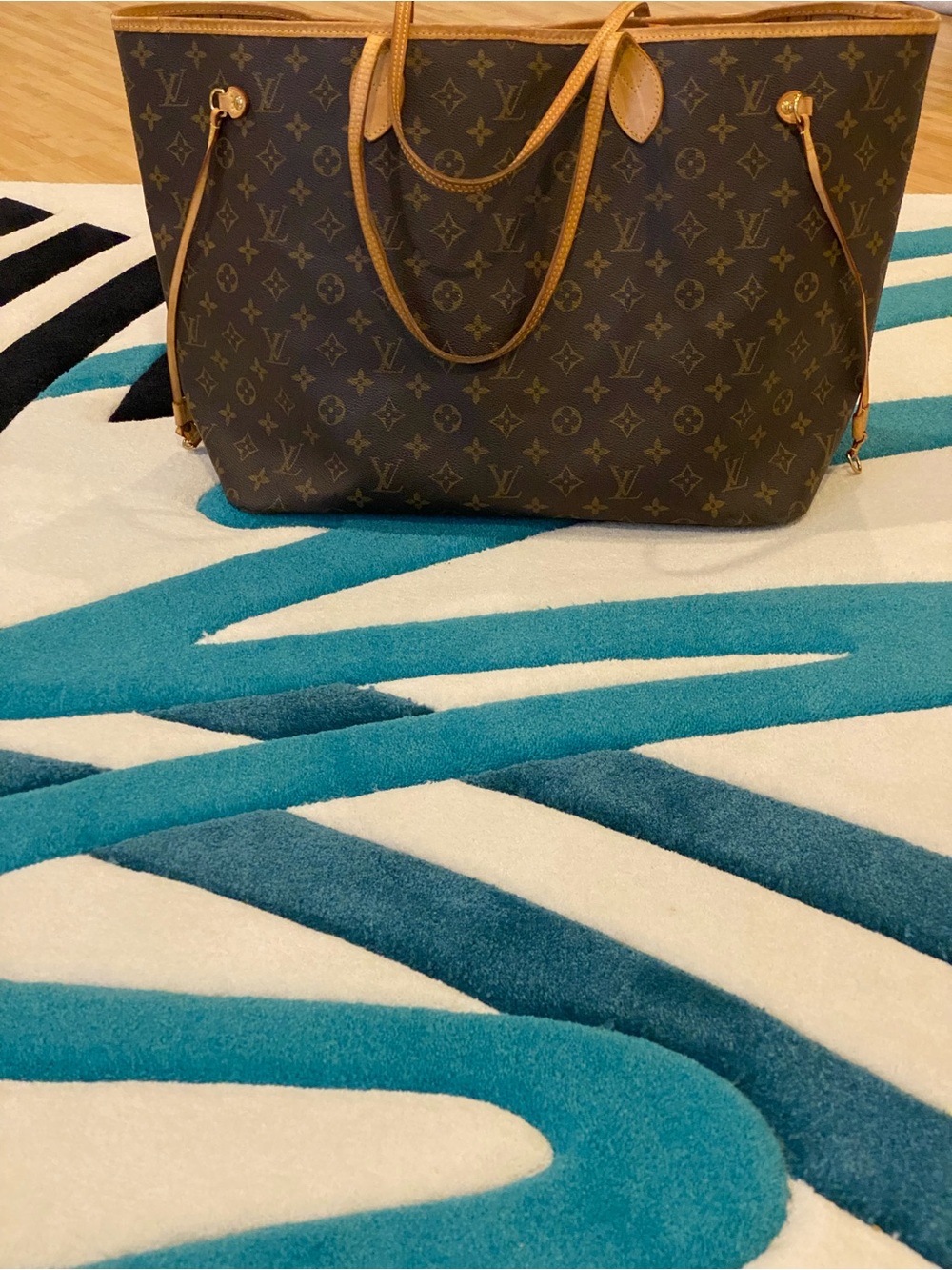 Louis Vuitton Monogram Canvas Tote in Brown with Vachetta Trim
